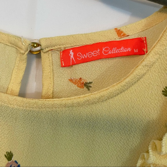 Sweet Collection, Sleeveless Blouse, Size Medium. Yellow Floral. Excellent cond! - Picture 2 of 6